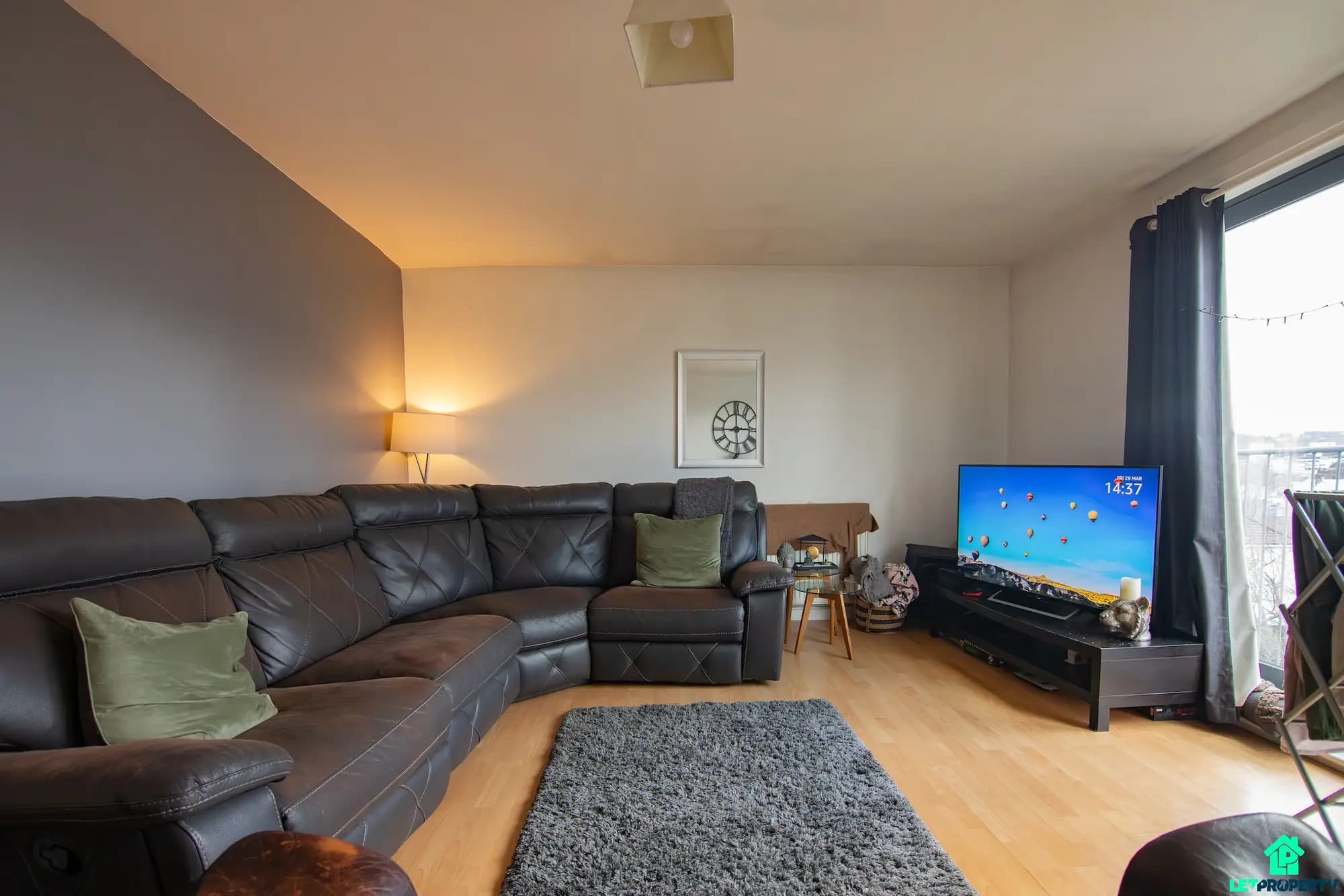 property photo 4 of 23