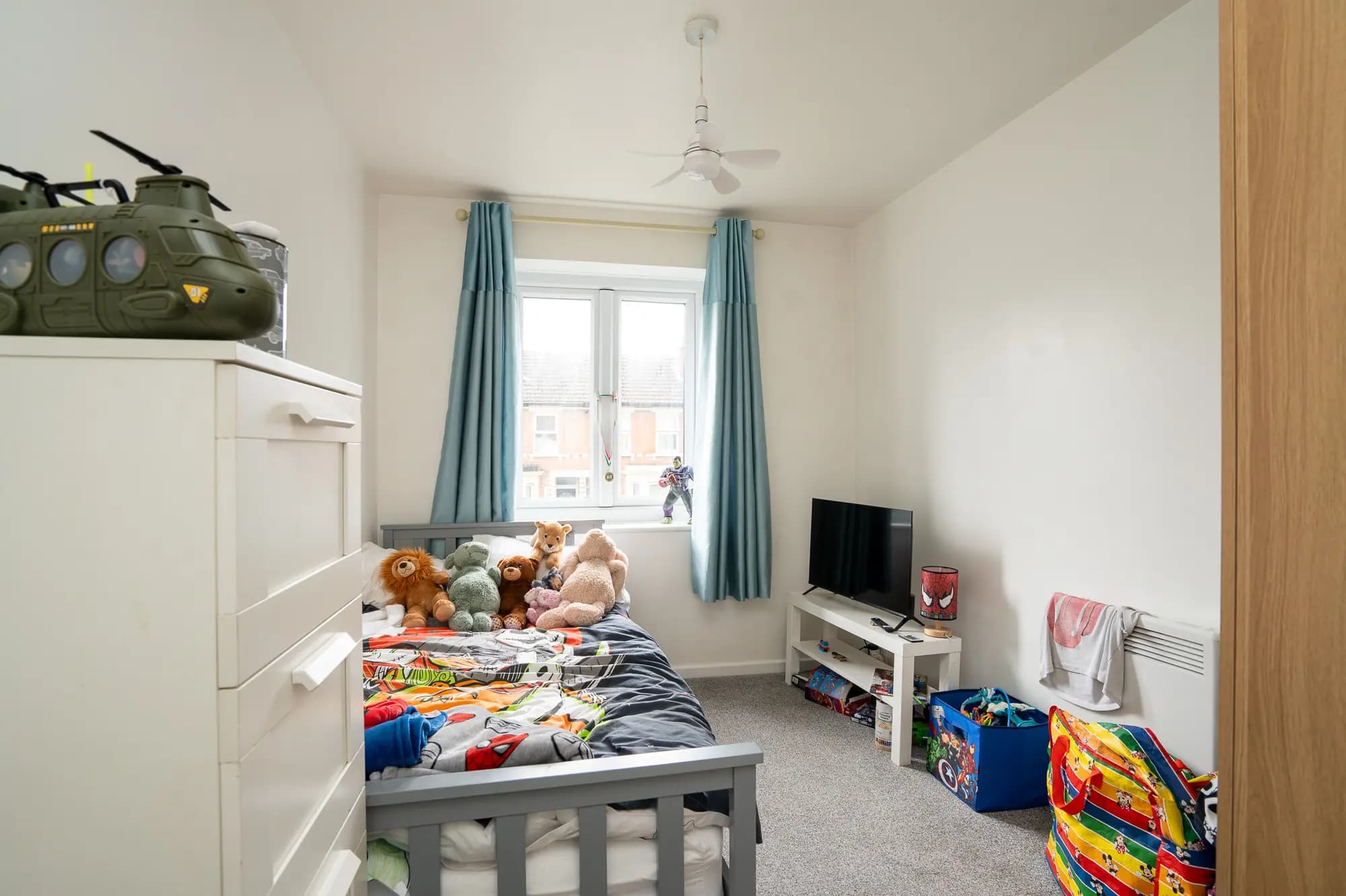 property photo 12 of 18