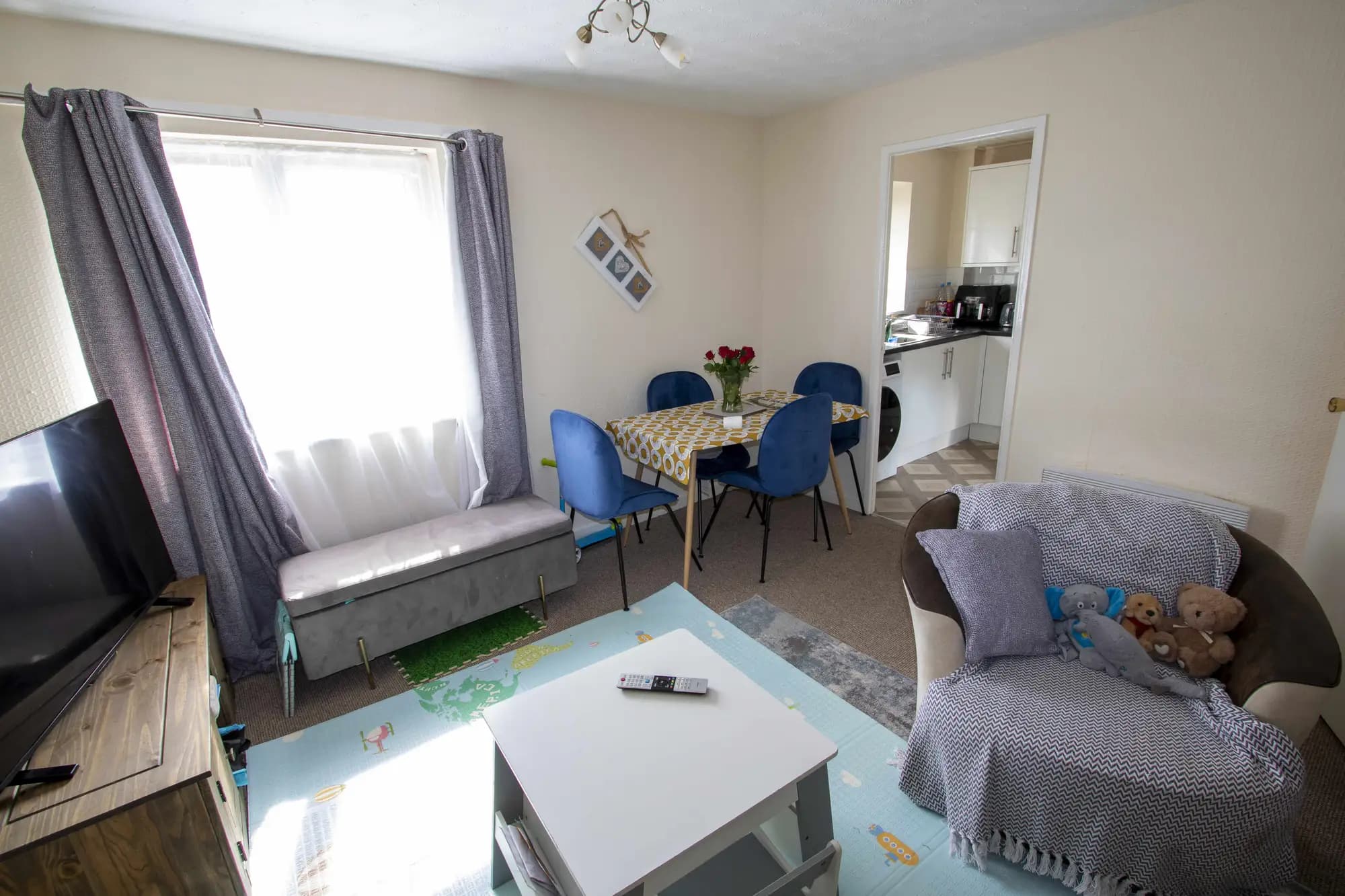 property photo 4 of 14