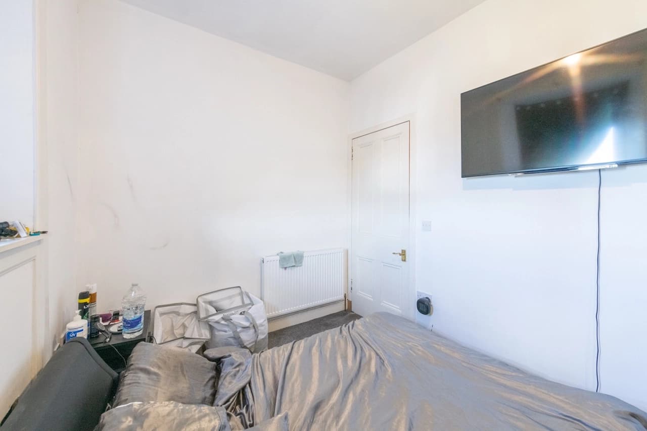 property photo 13 of 23