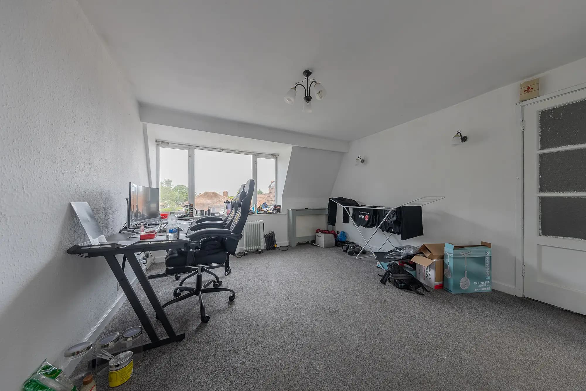 property photo 4 of 19