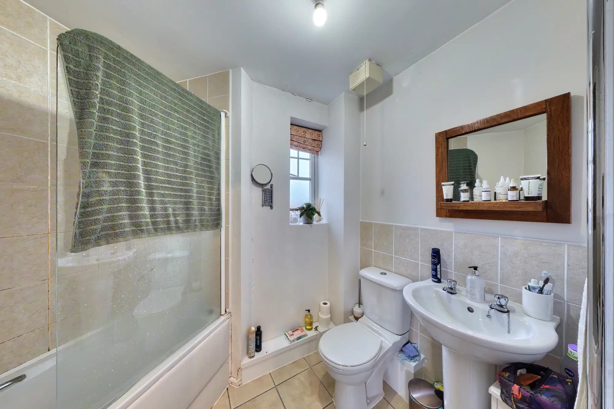 property photo 8 of 17