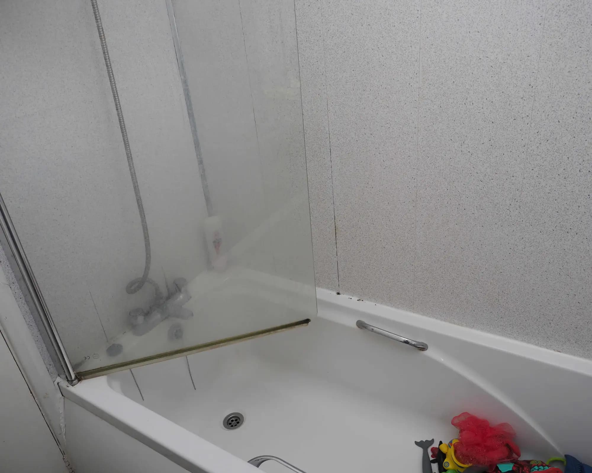 property photo 11 of 23