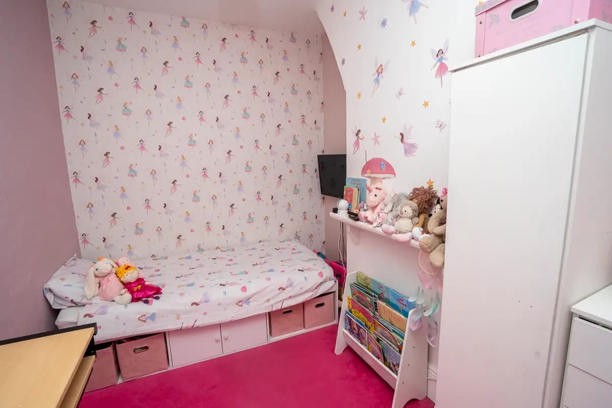 property photo 14 of 23