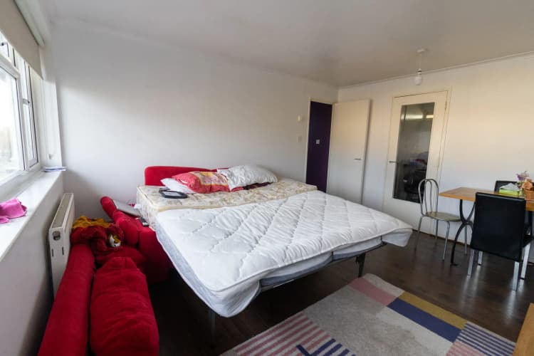 property photo 12 of 35
