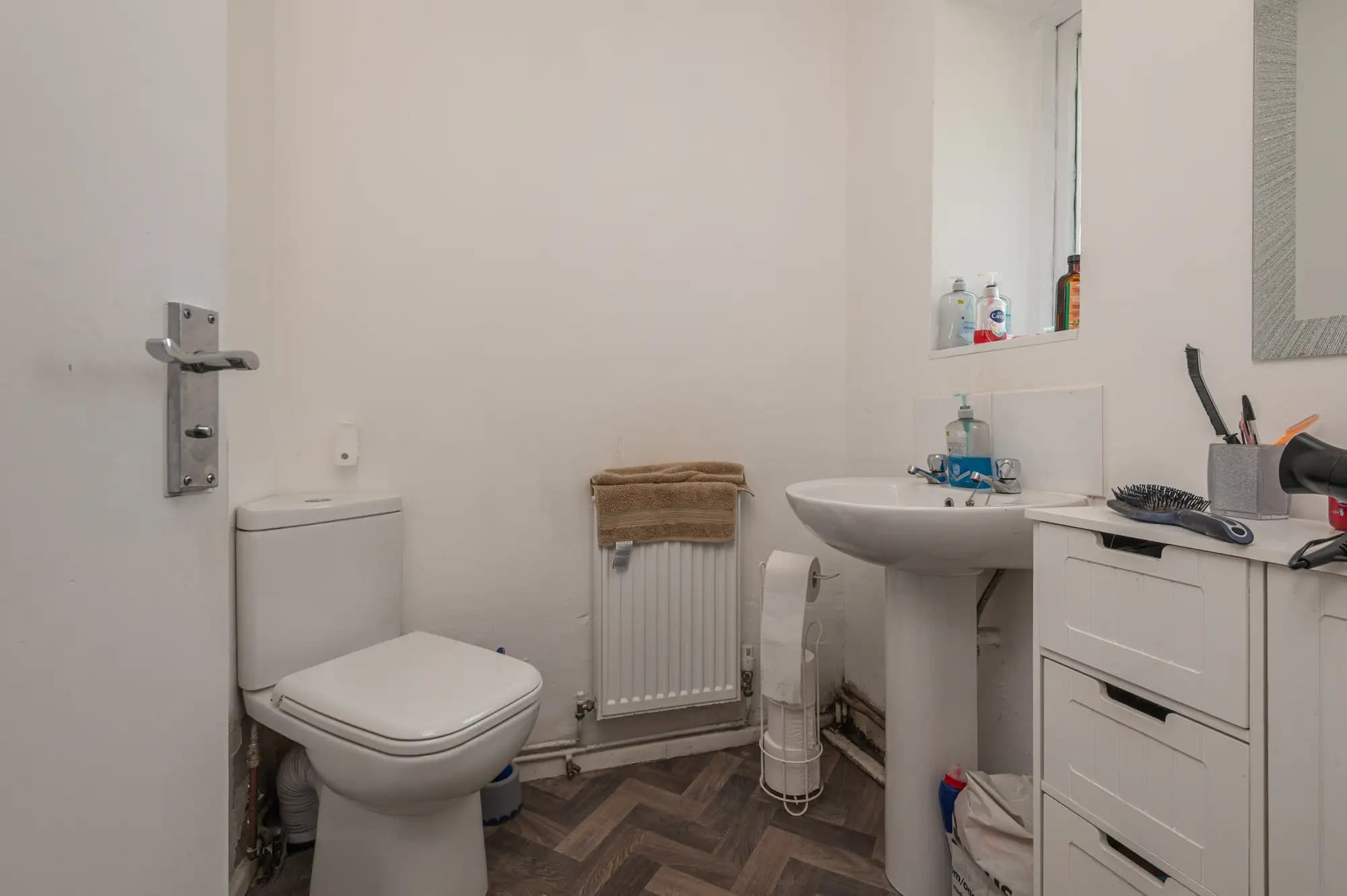 property photo 12 of 33