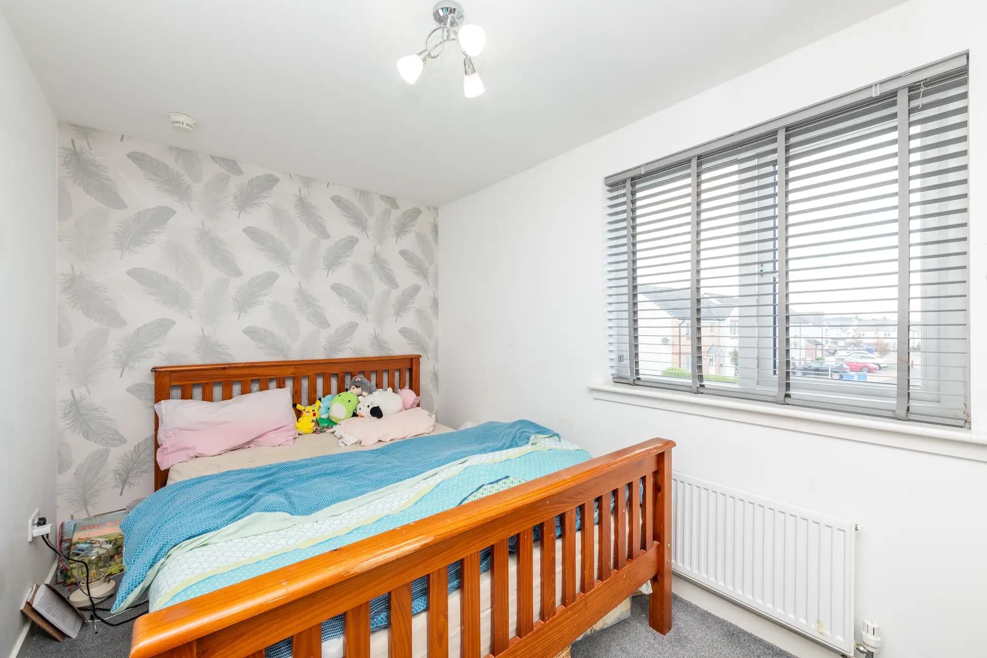 property photo 21 of 37