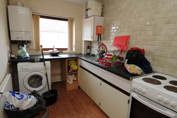 property photo 4 of 13