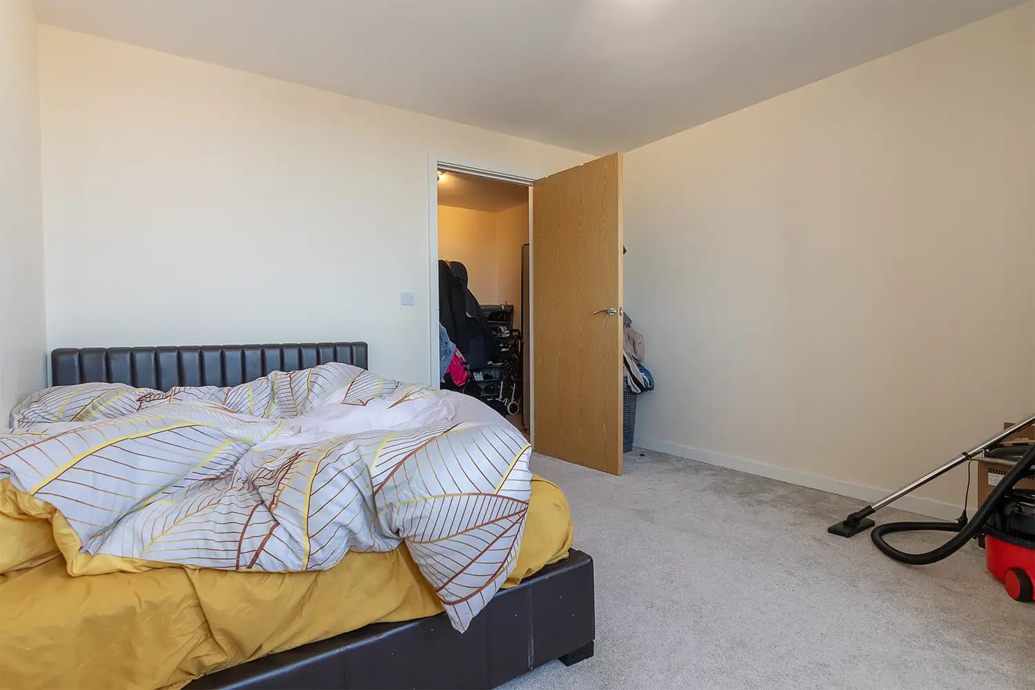 property photo 16 of 28