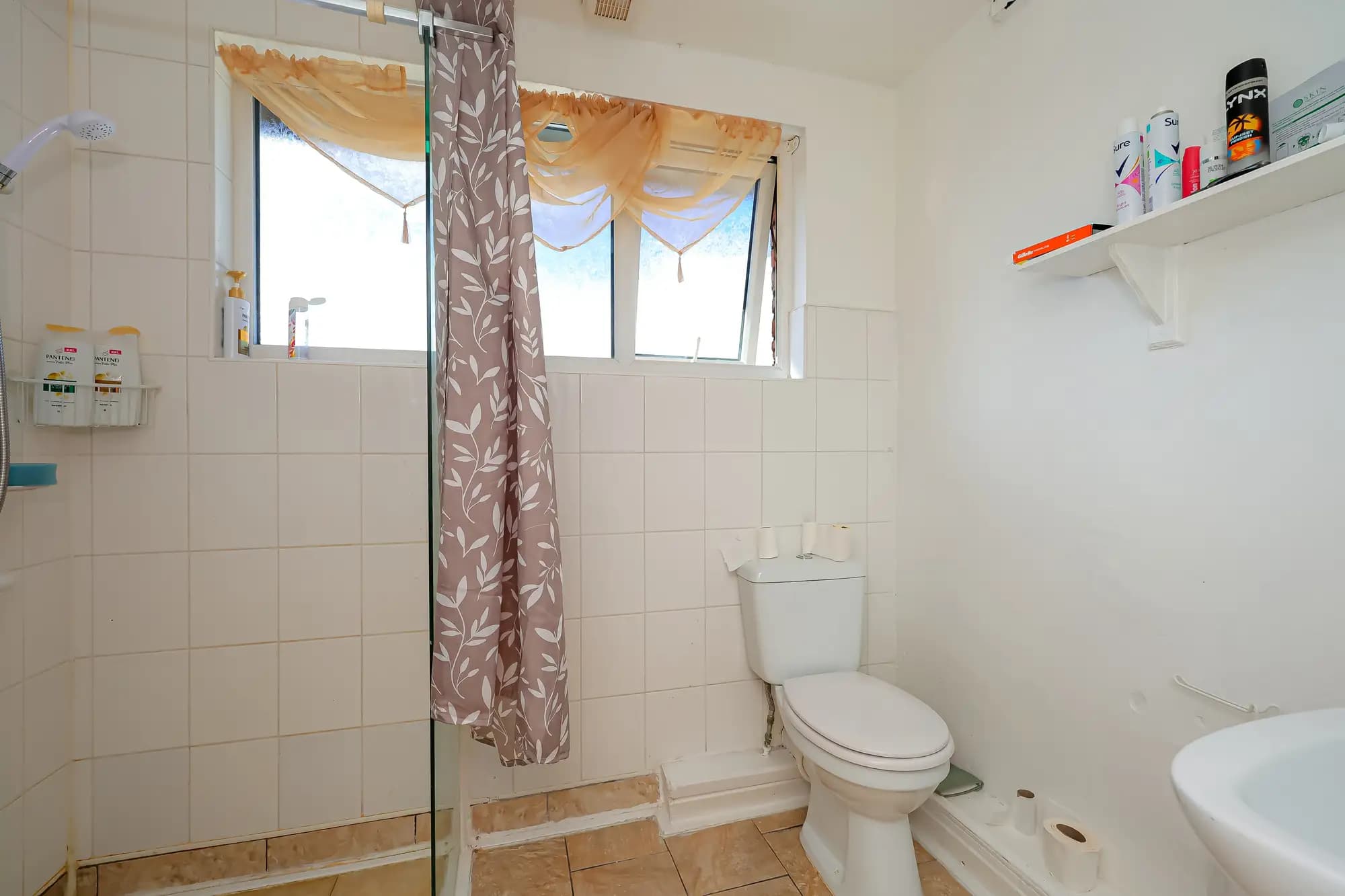 property photo 13 of 32