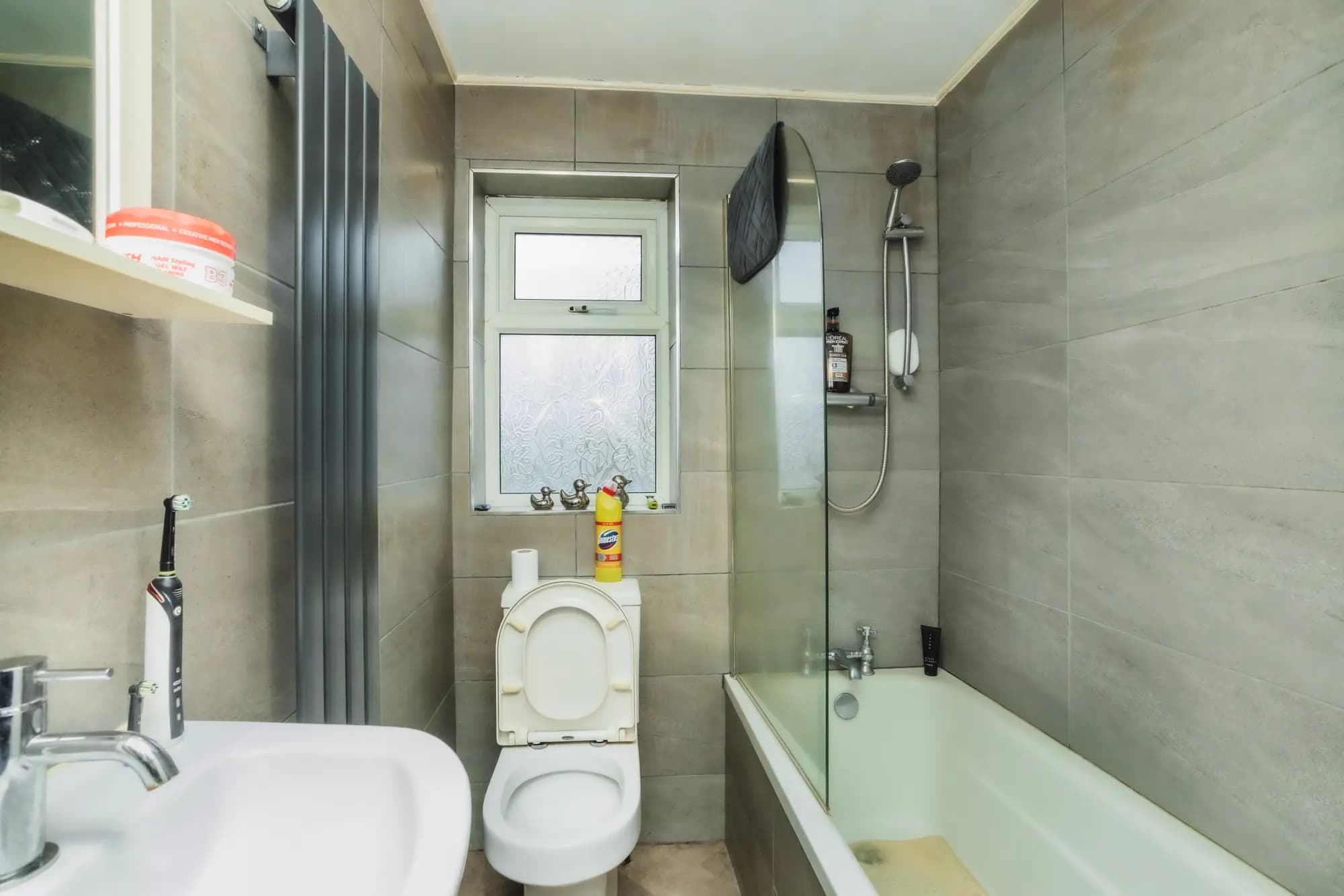 property photo 10 of 19