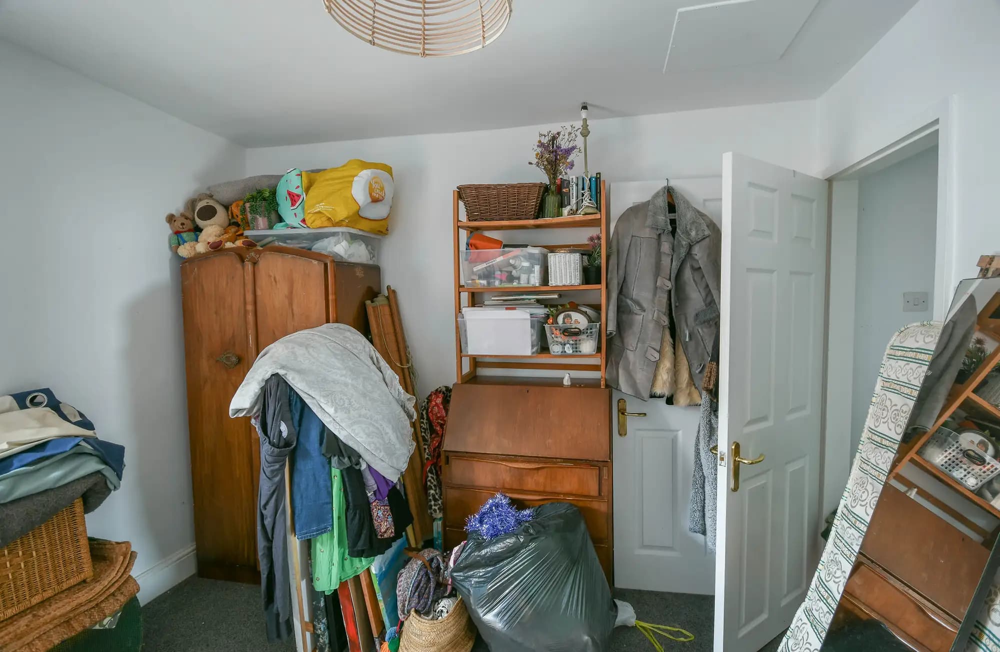 property photo 12 of 18