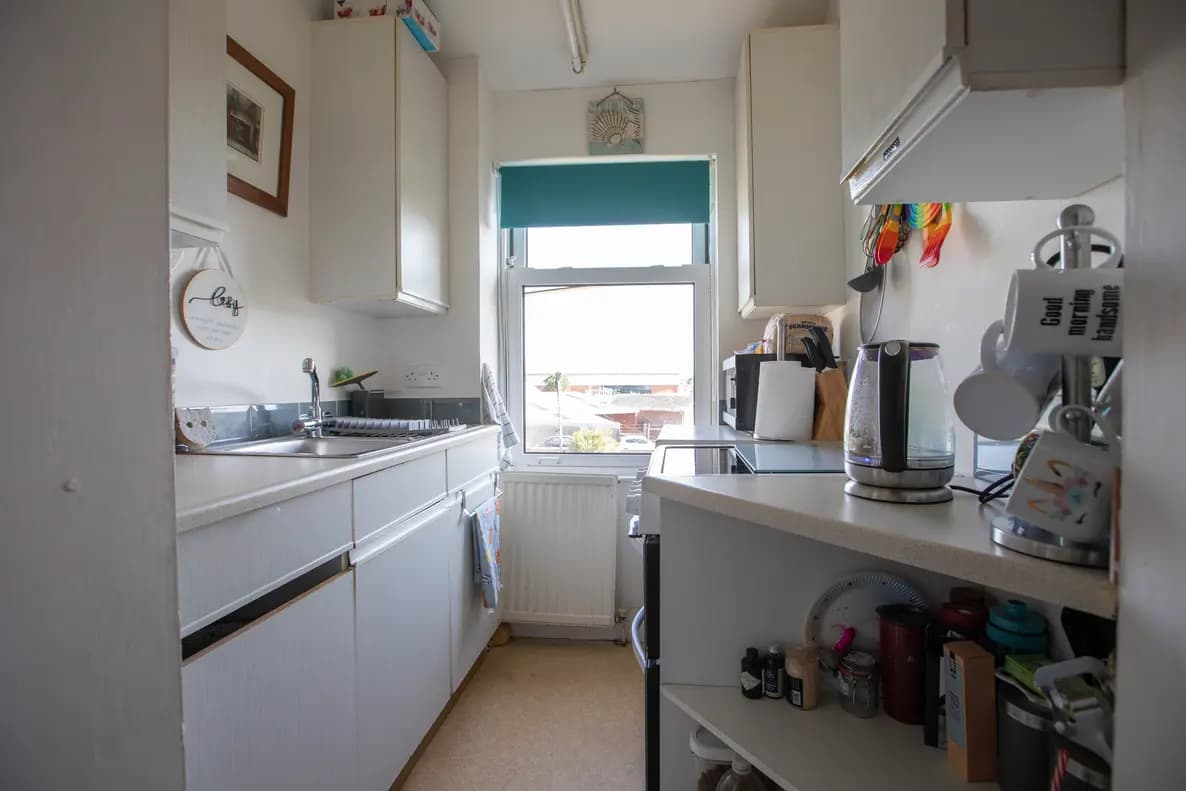 property photo 6 of 26