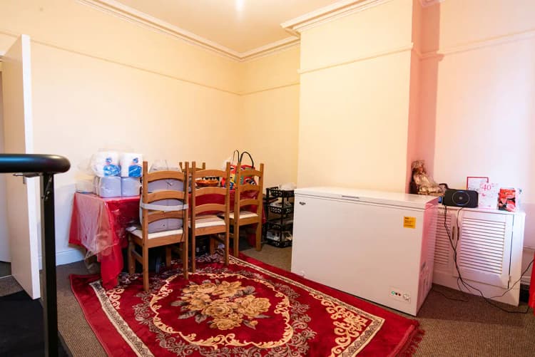 property photo 17 of 21