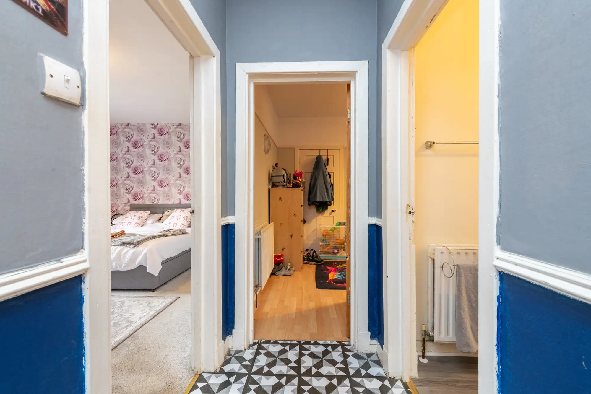 property photo 21 of 28