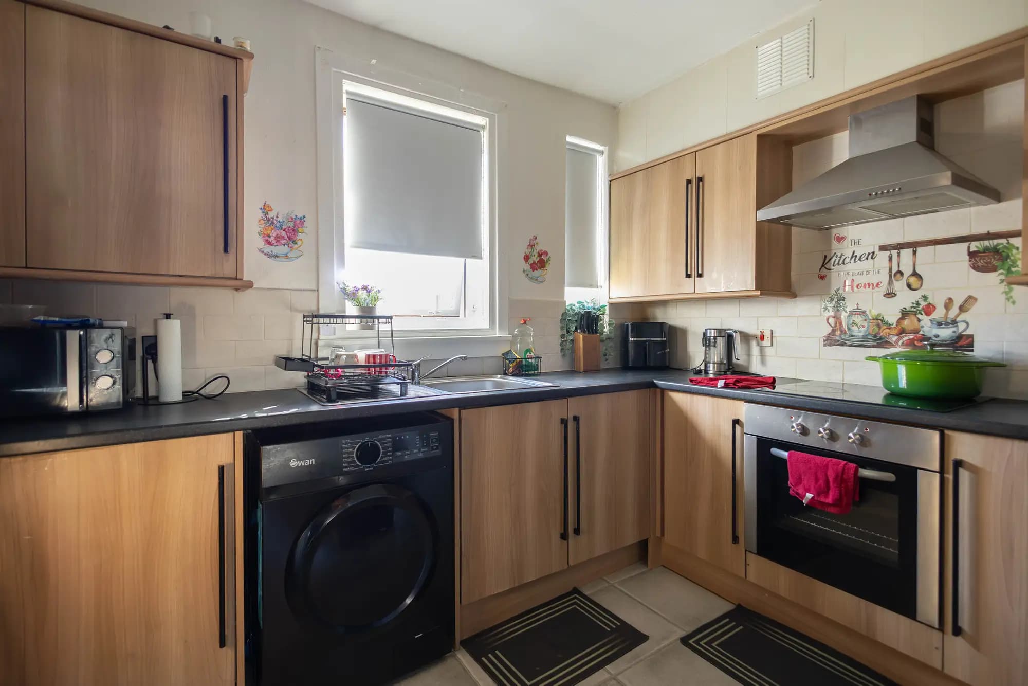 property photo 6 of 22