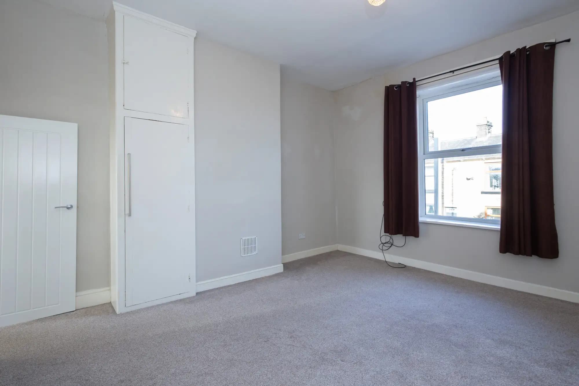 property photo 18 of 23
