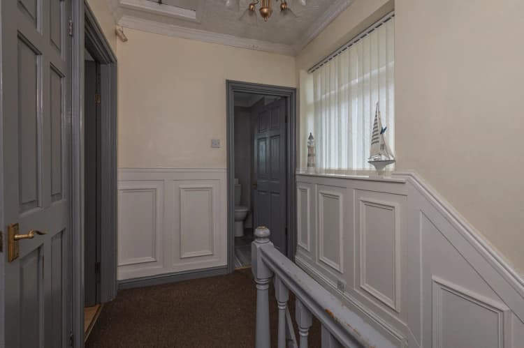 property photo 12 of 18
