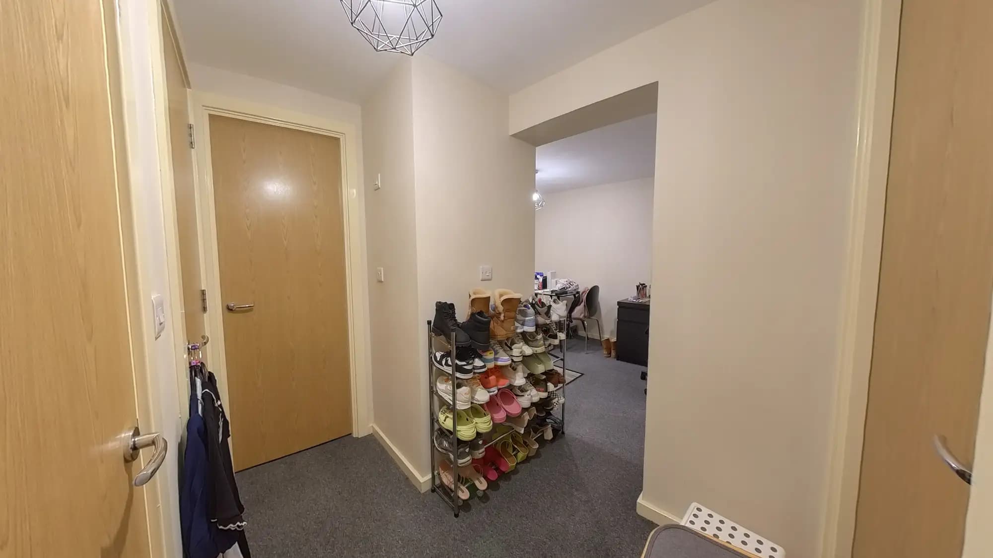 property photo 13 of 16