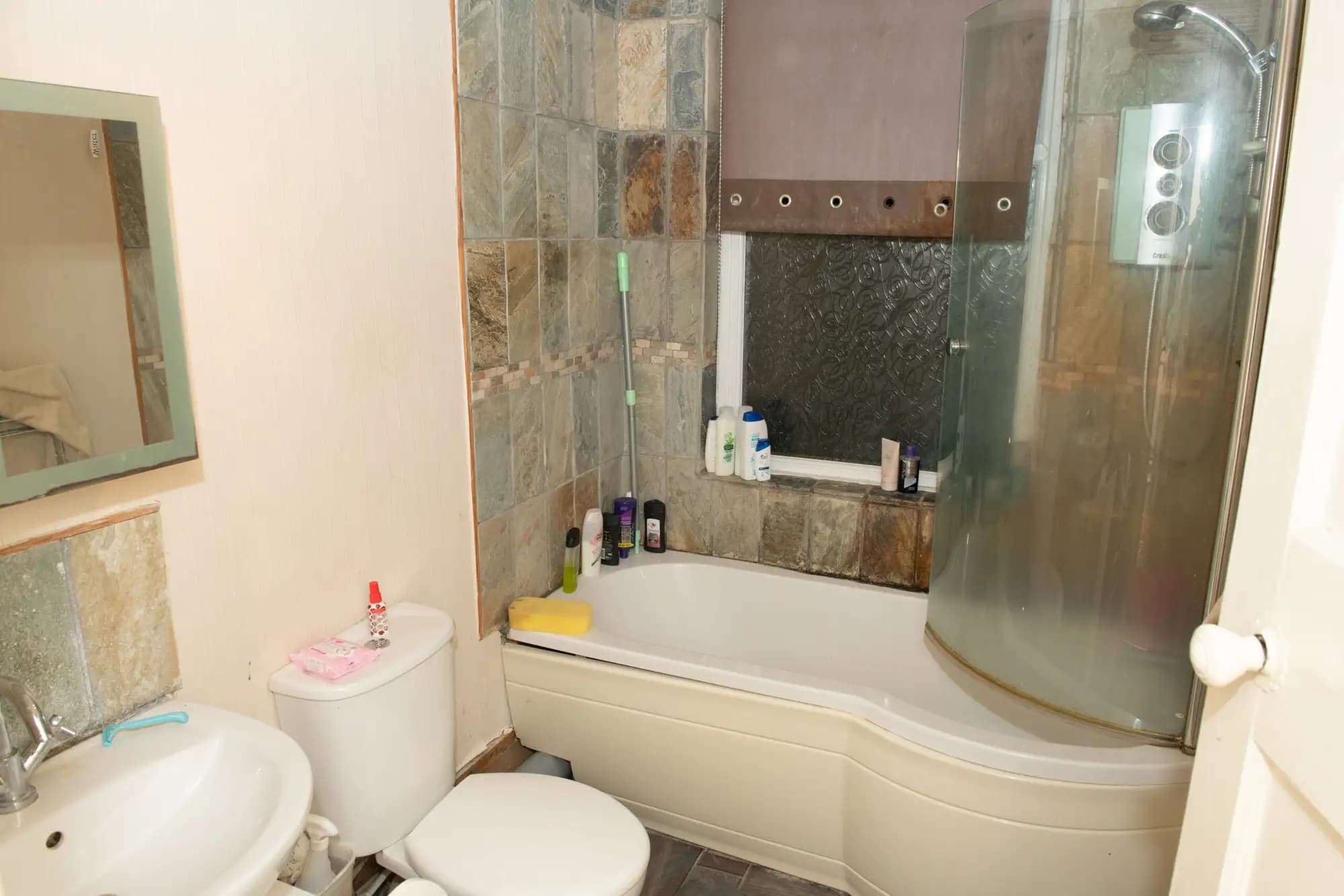 property photo 14 of 21