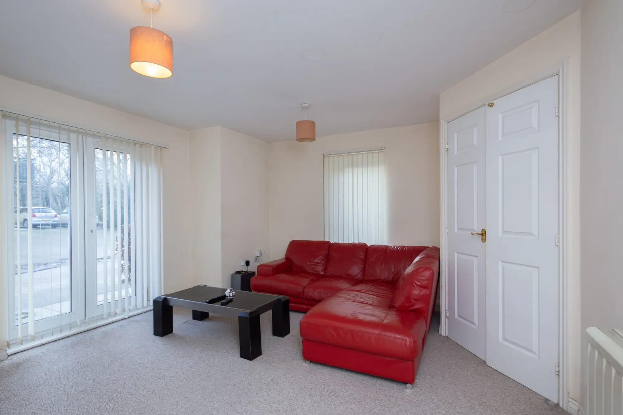 property photo 4 of 14