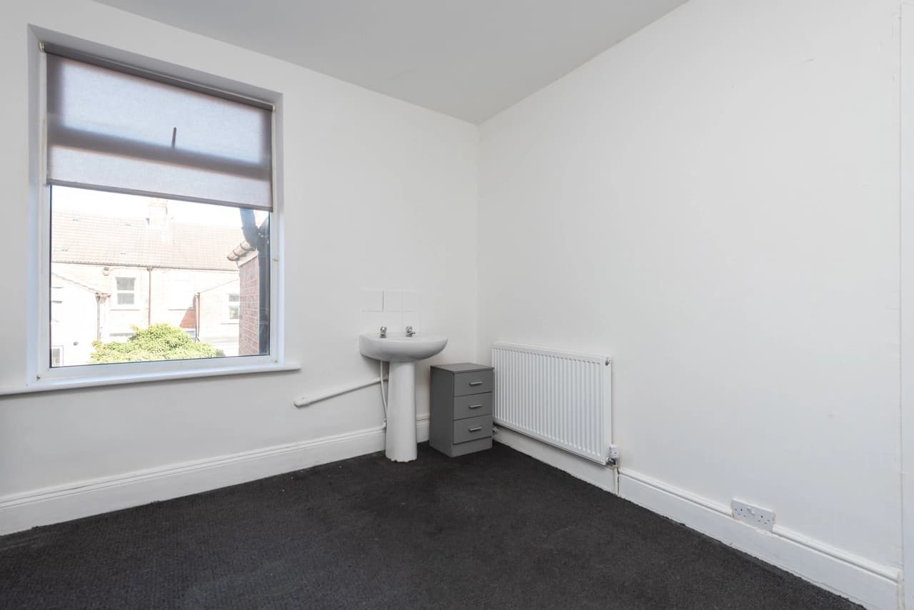 property photo 22 of 40