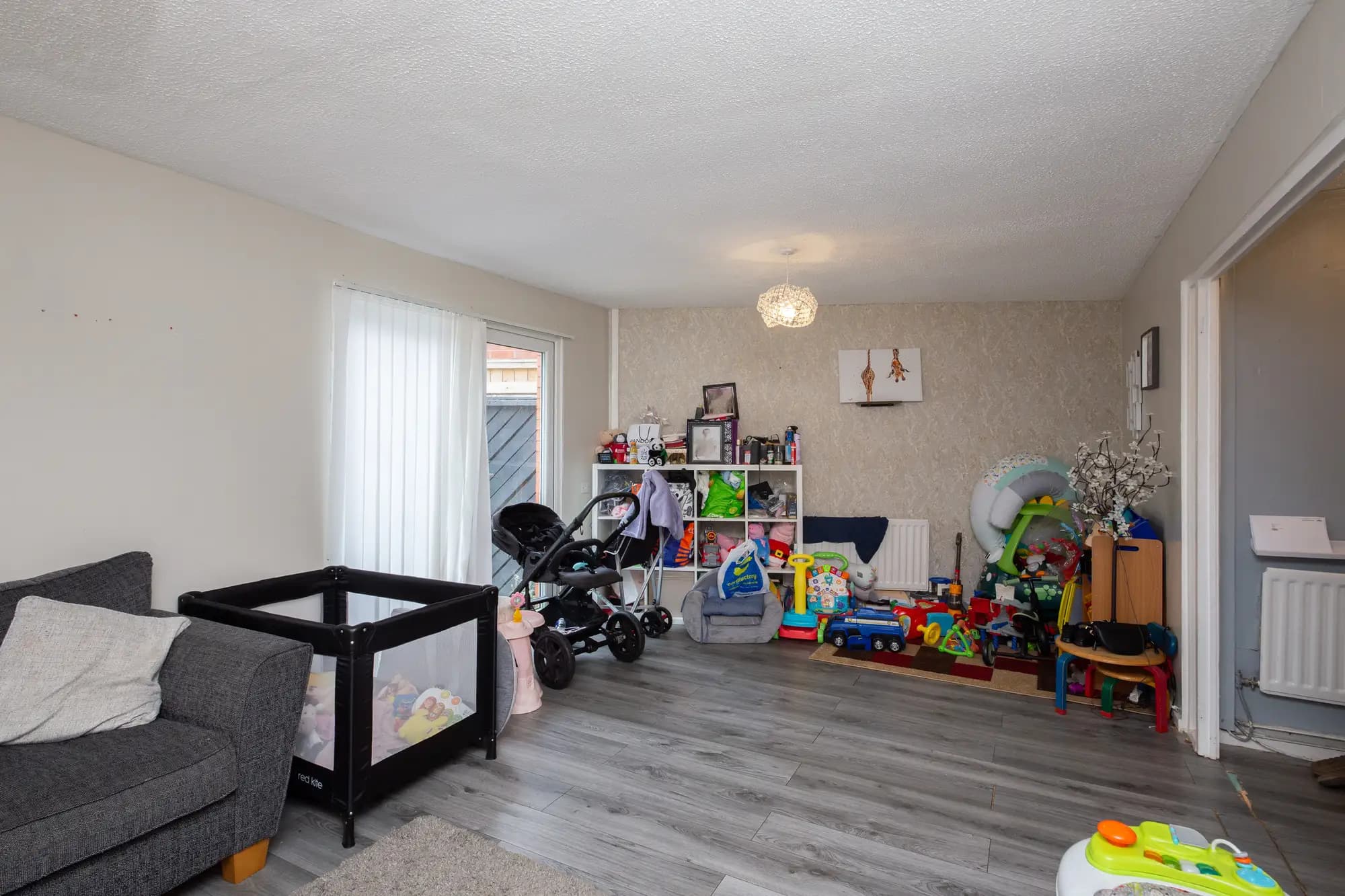 property photo 5 of 21