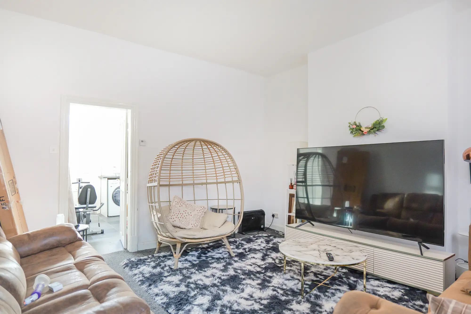 property photo 4 of 14