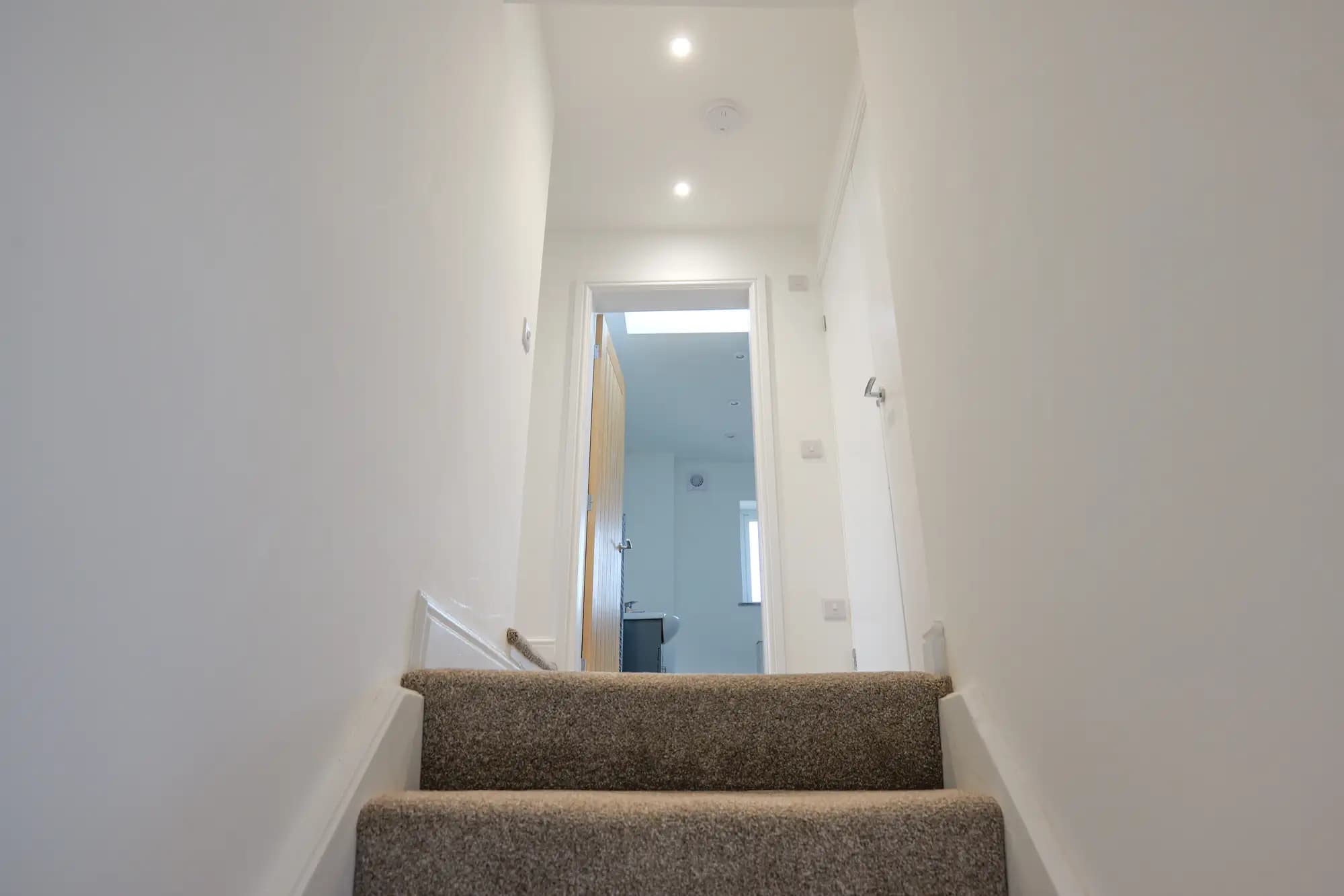 property photo 13 of 19