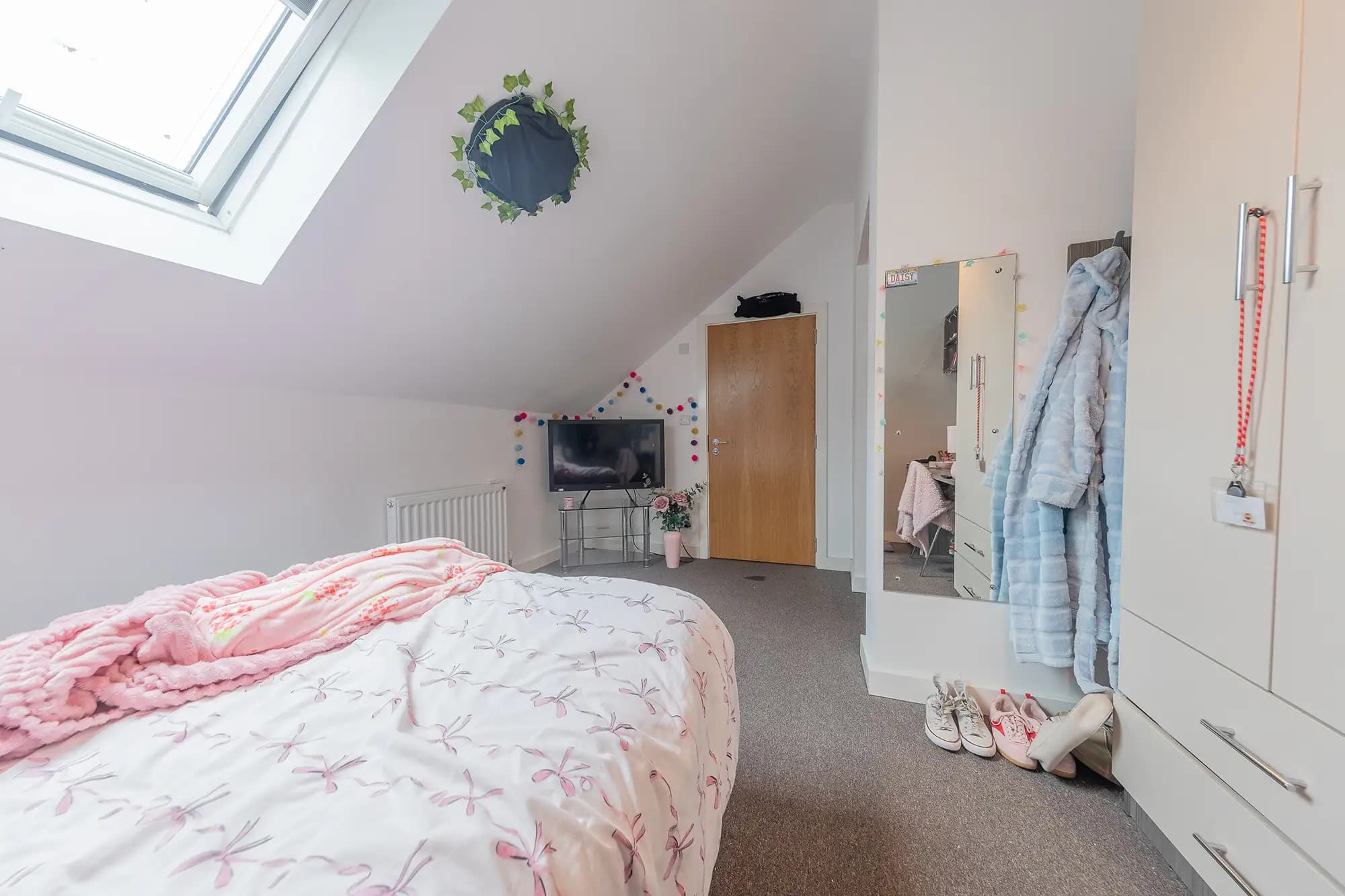 property photo 36 of 44