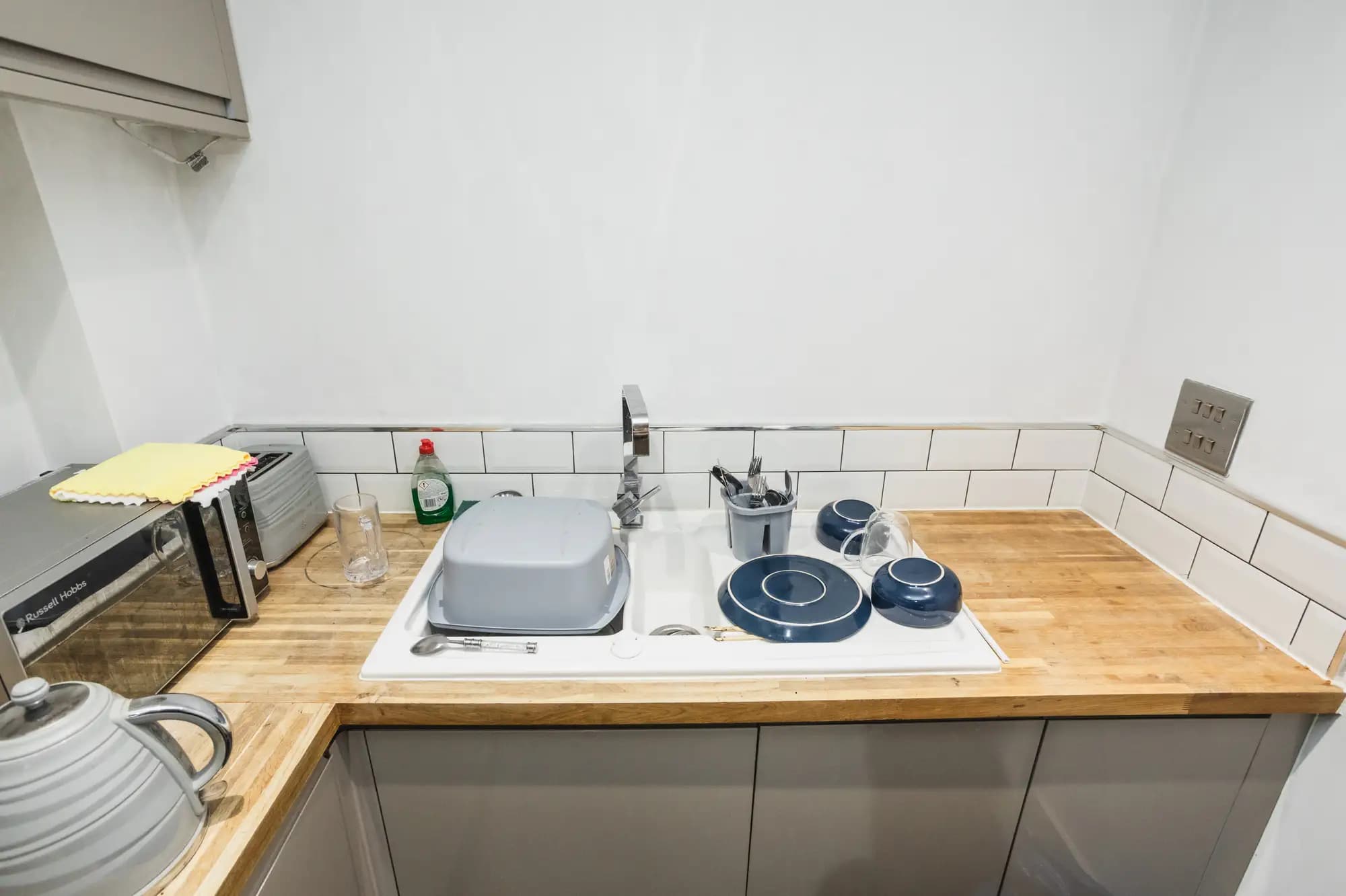 property photo 4 of 13