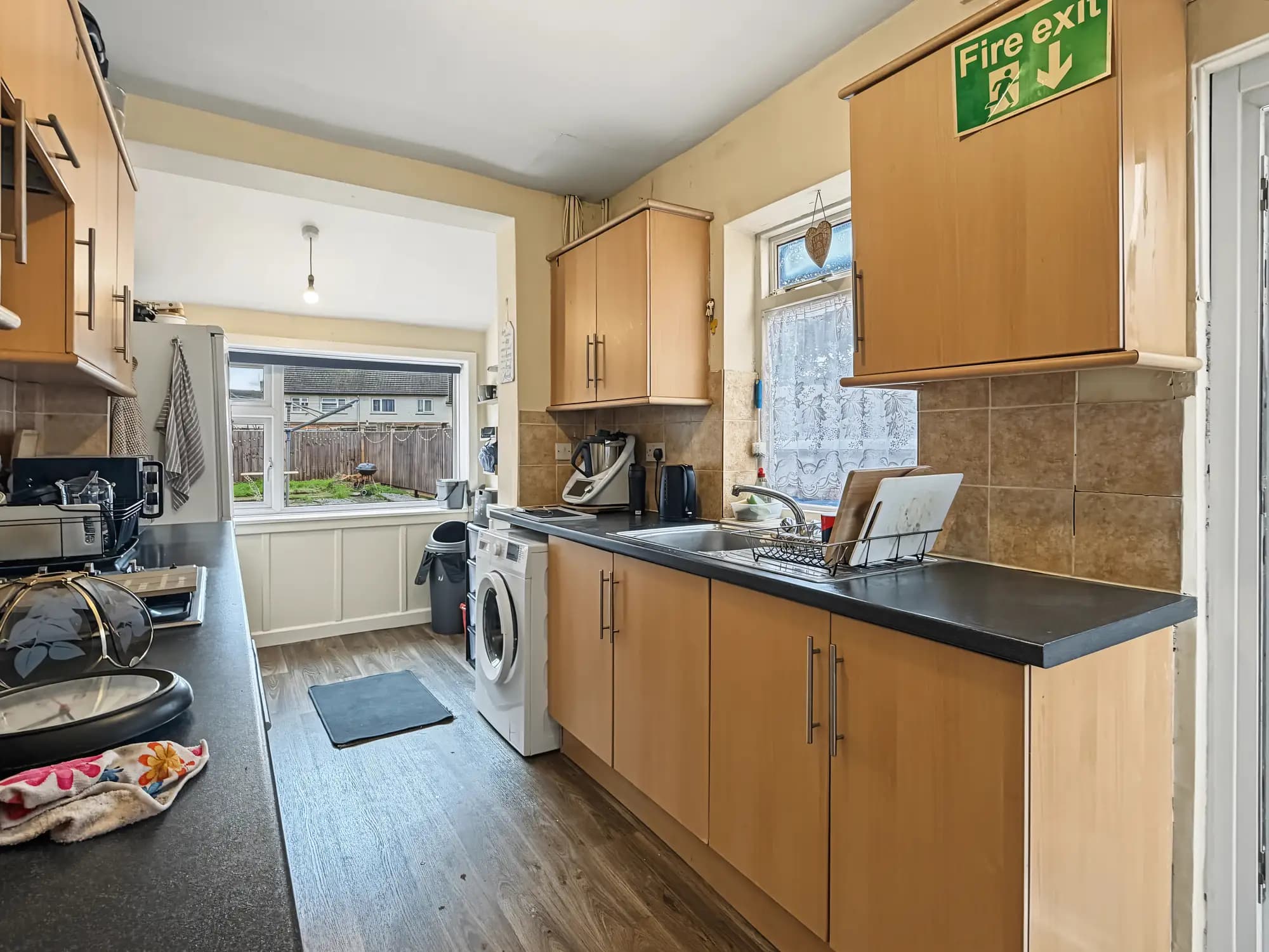 property photo 6 of 18