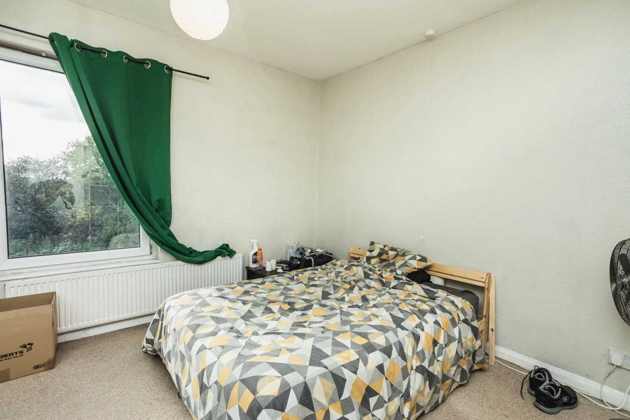 property photo 11 of 22