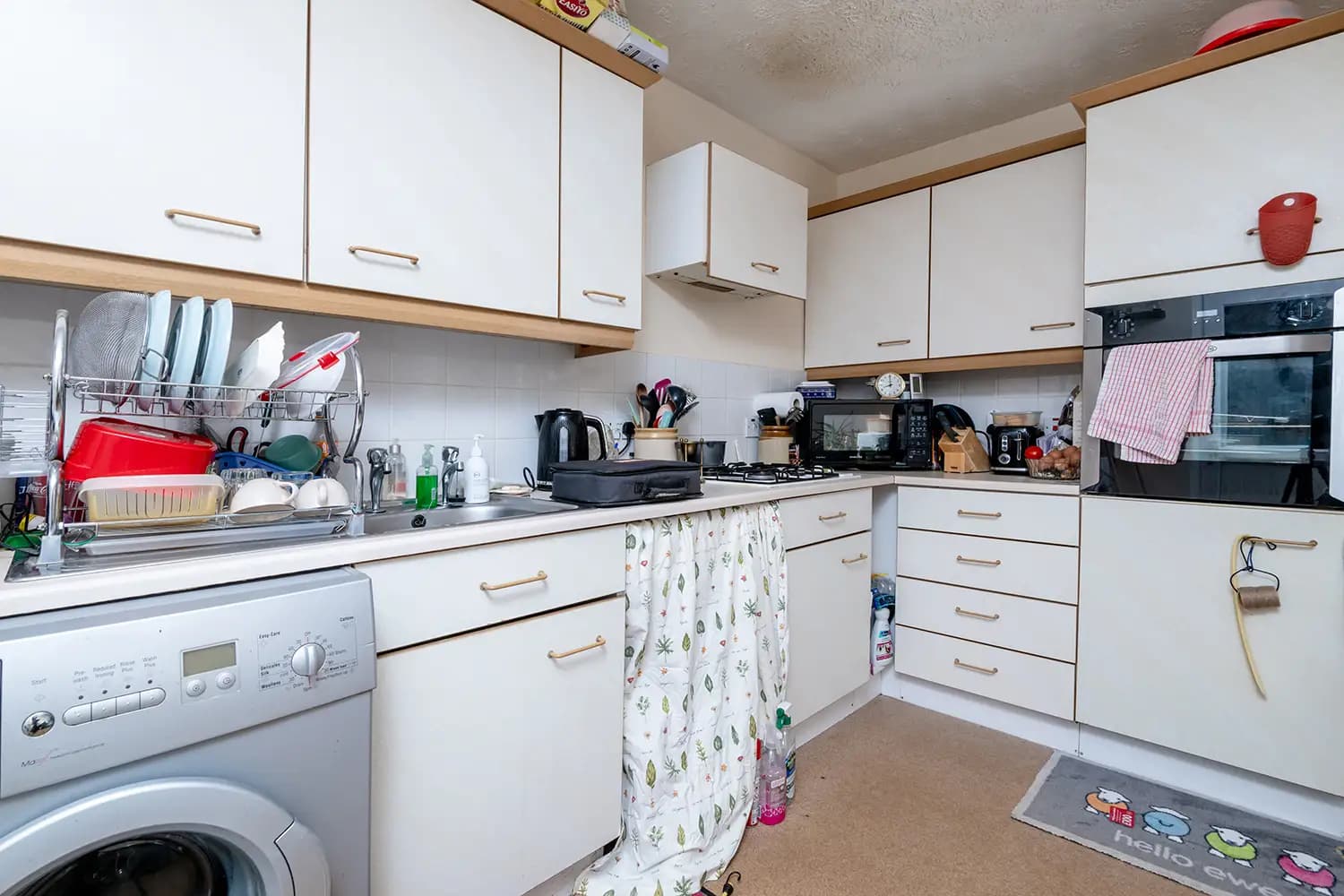 property photo 6 of 26