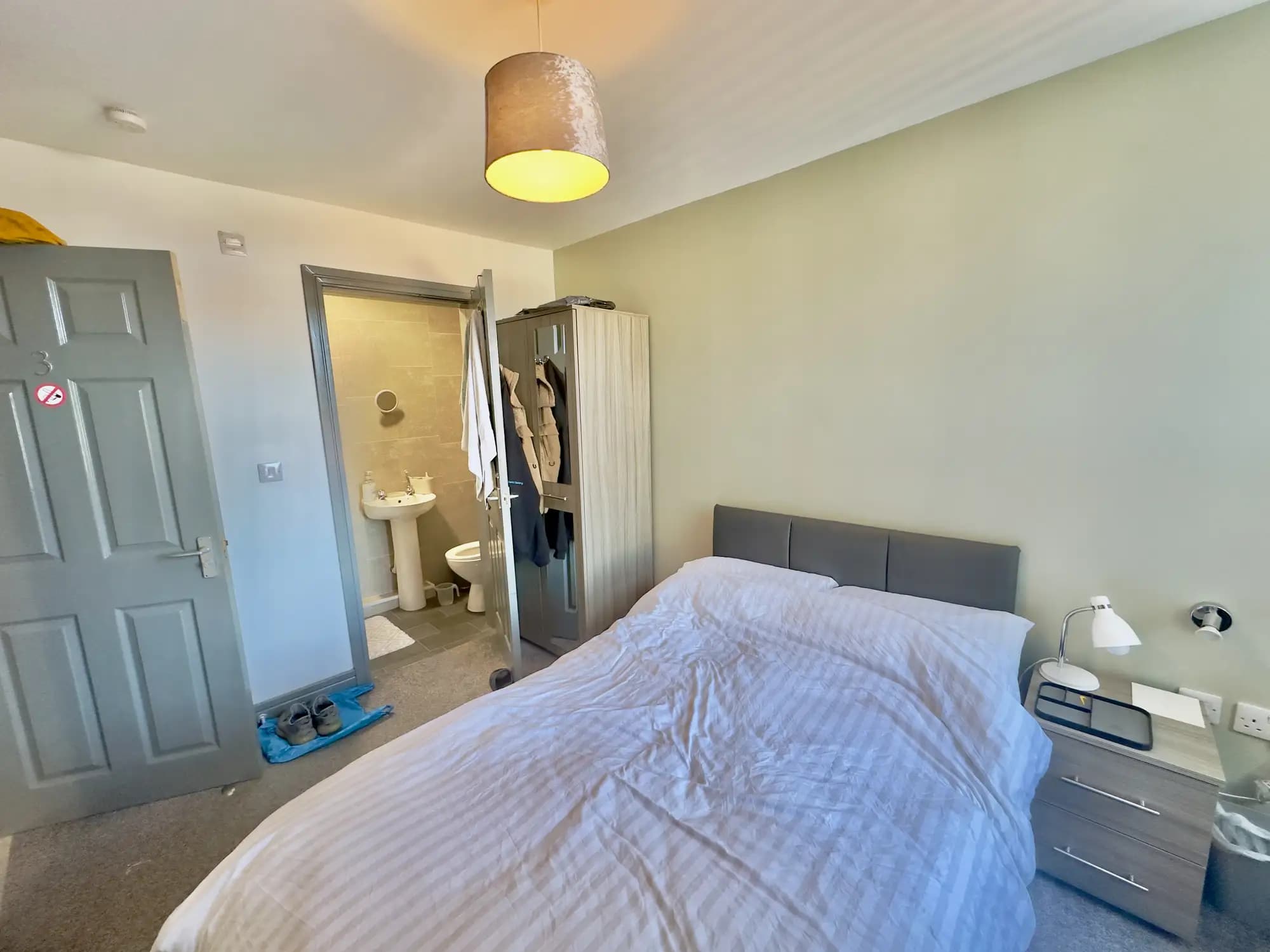 property photo 16 of 27