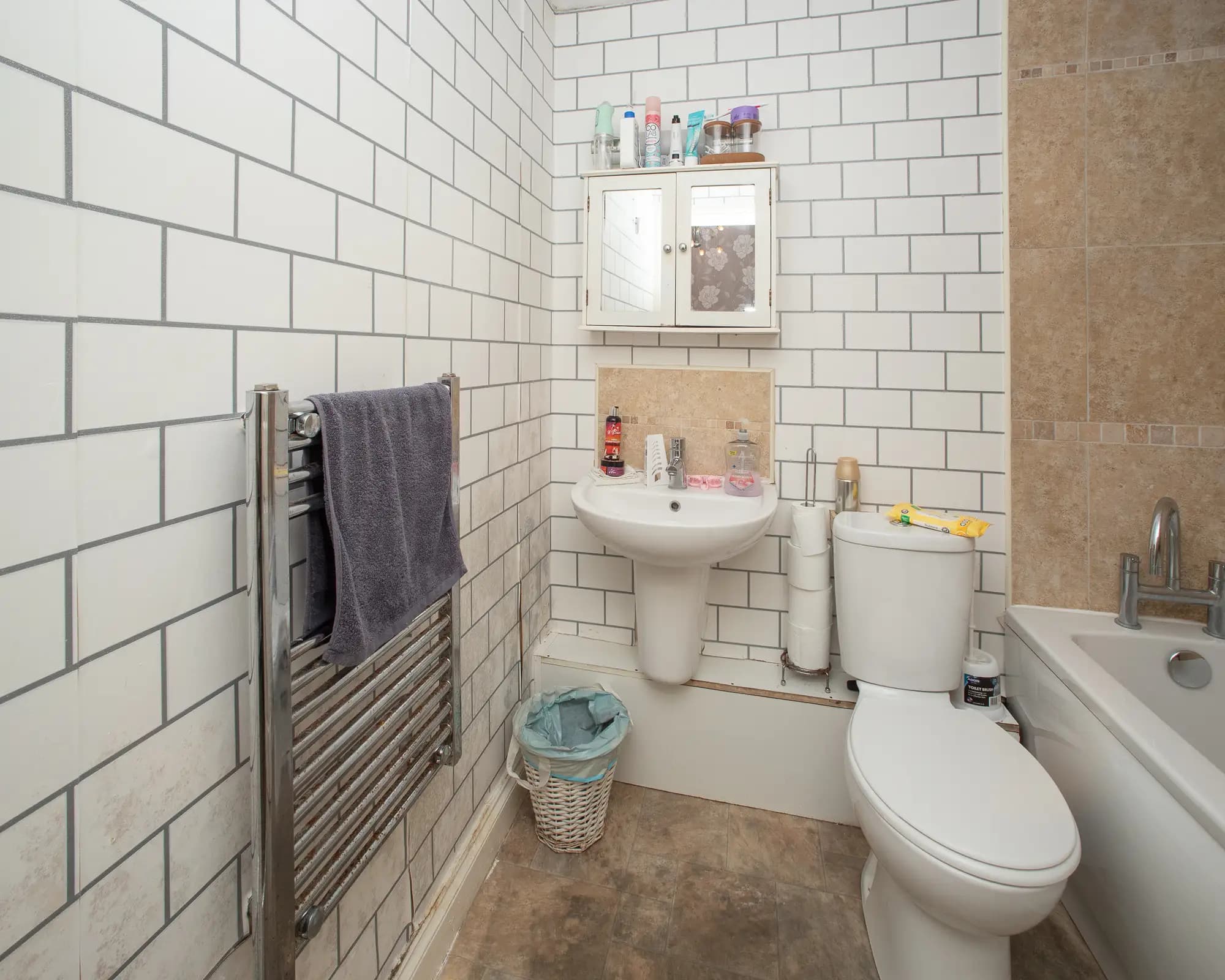property photo 13 of 25