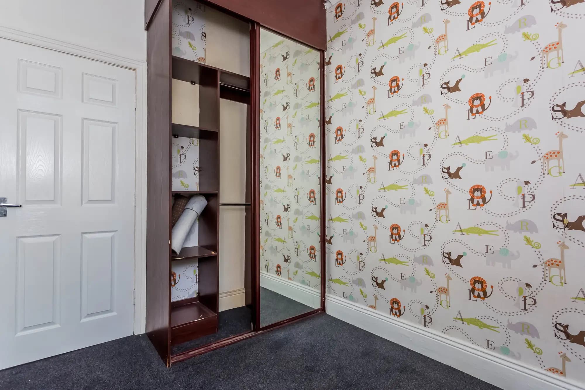 property photo 13 of 18