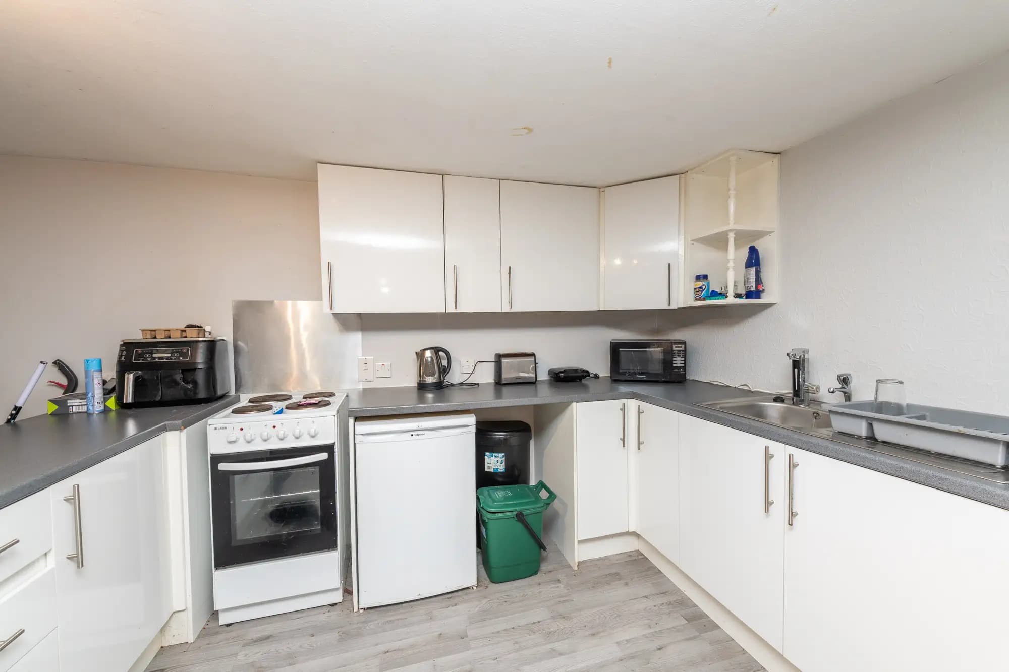 property photo 8 of 26