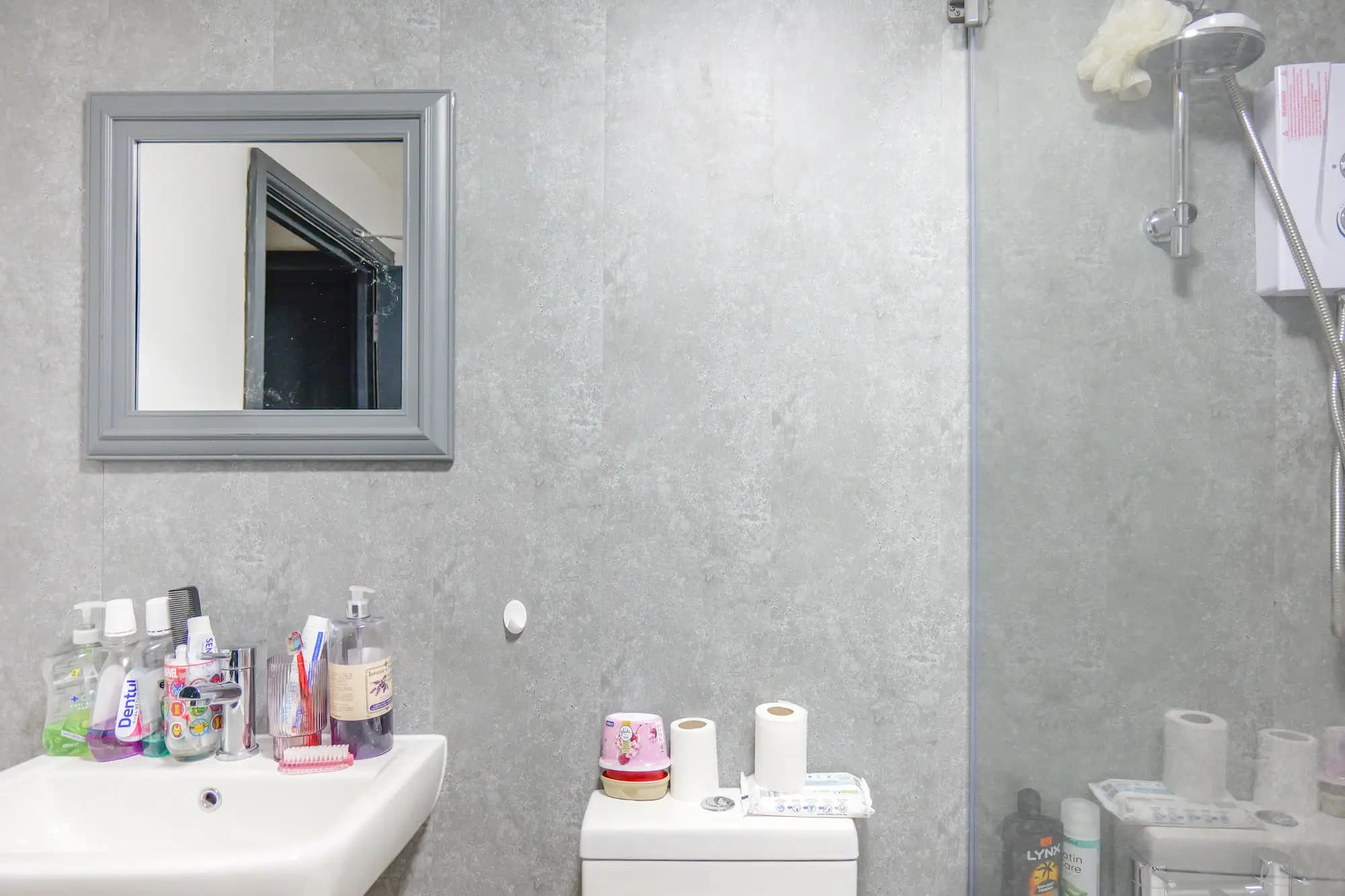 property photo 6 of 29