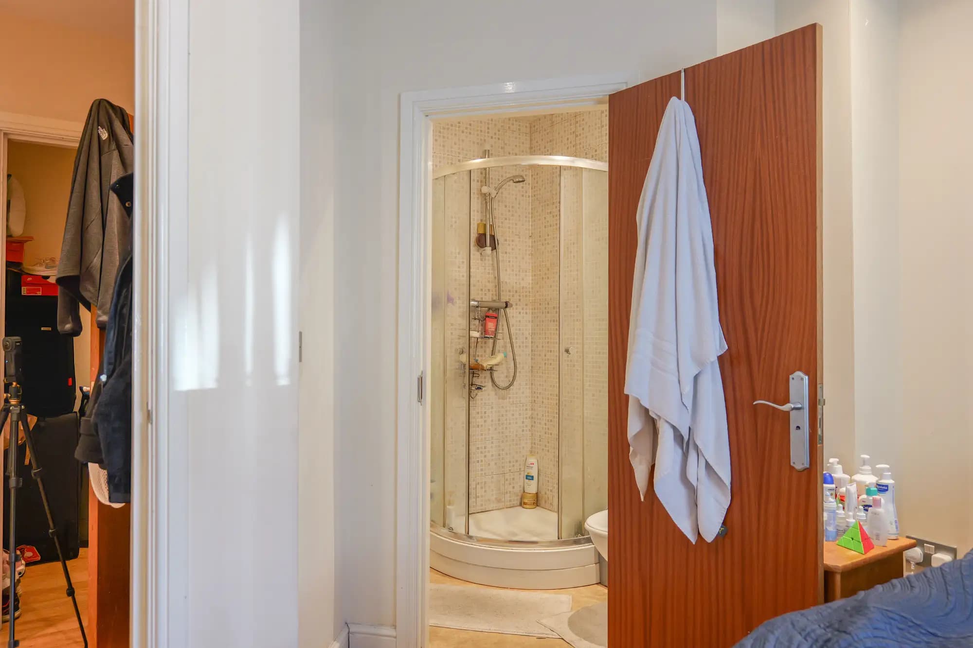 property photo 11 of 29