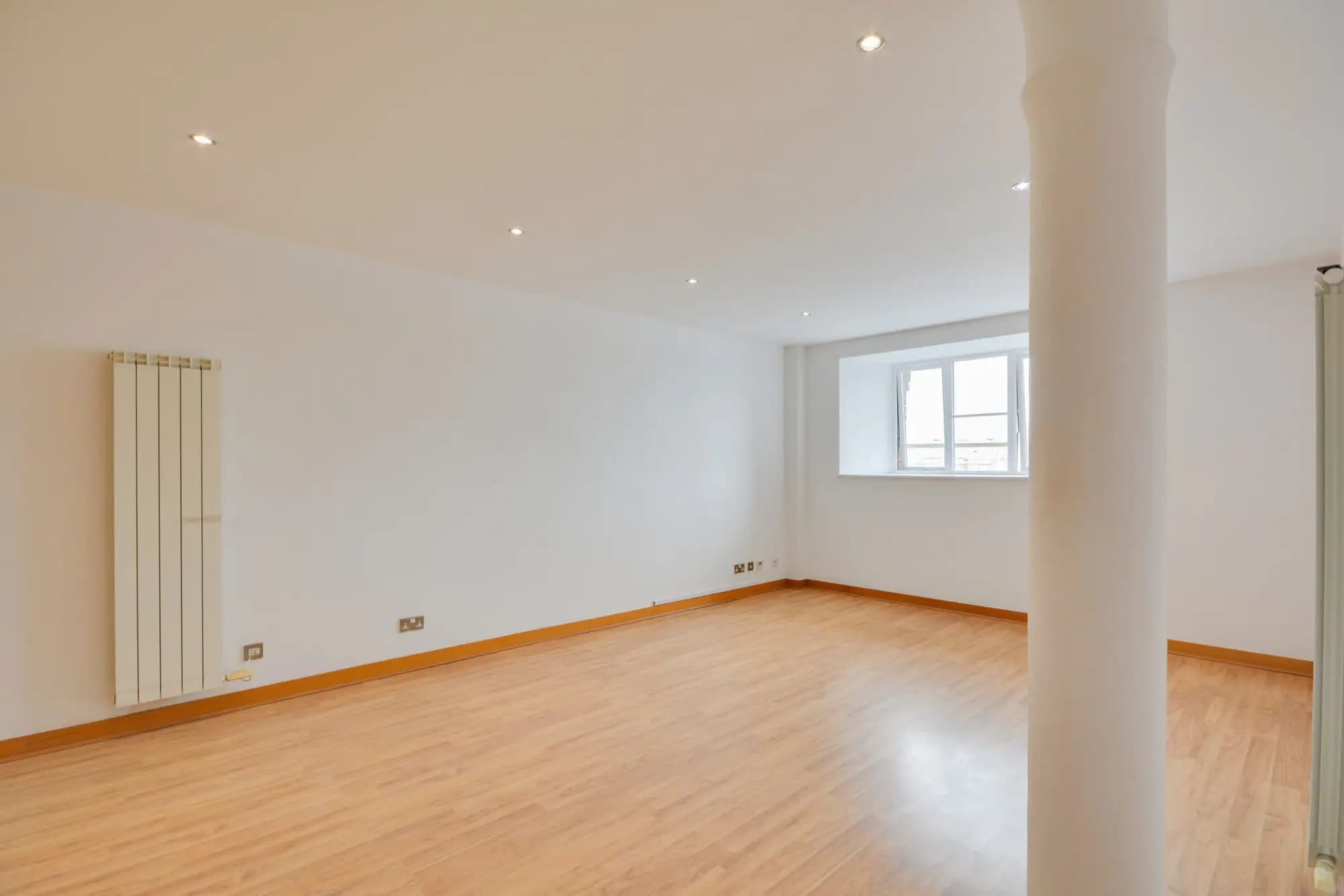 property photo 3 of 25