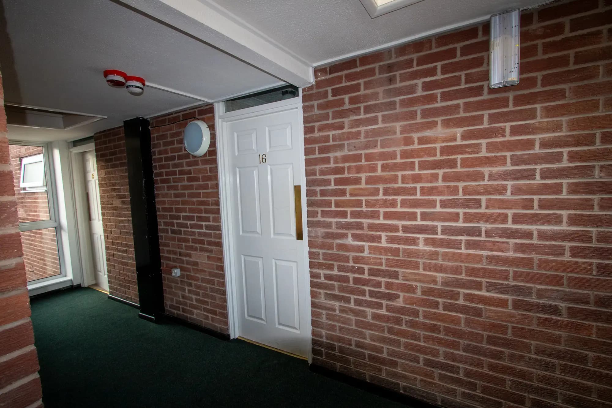 property photo 16 of 19