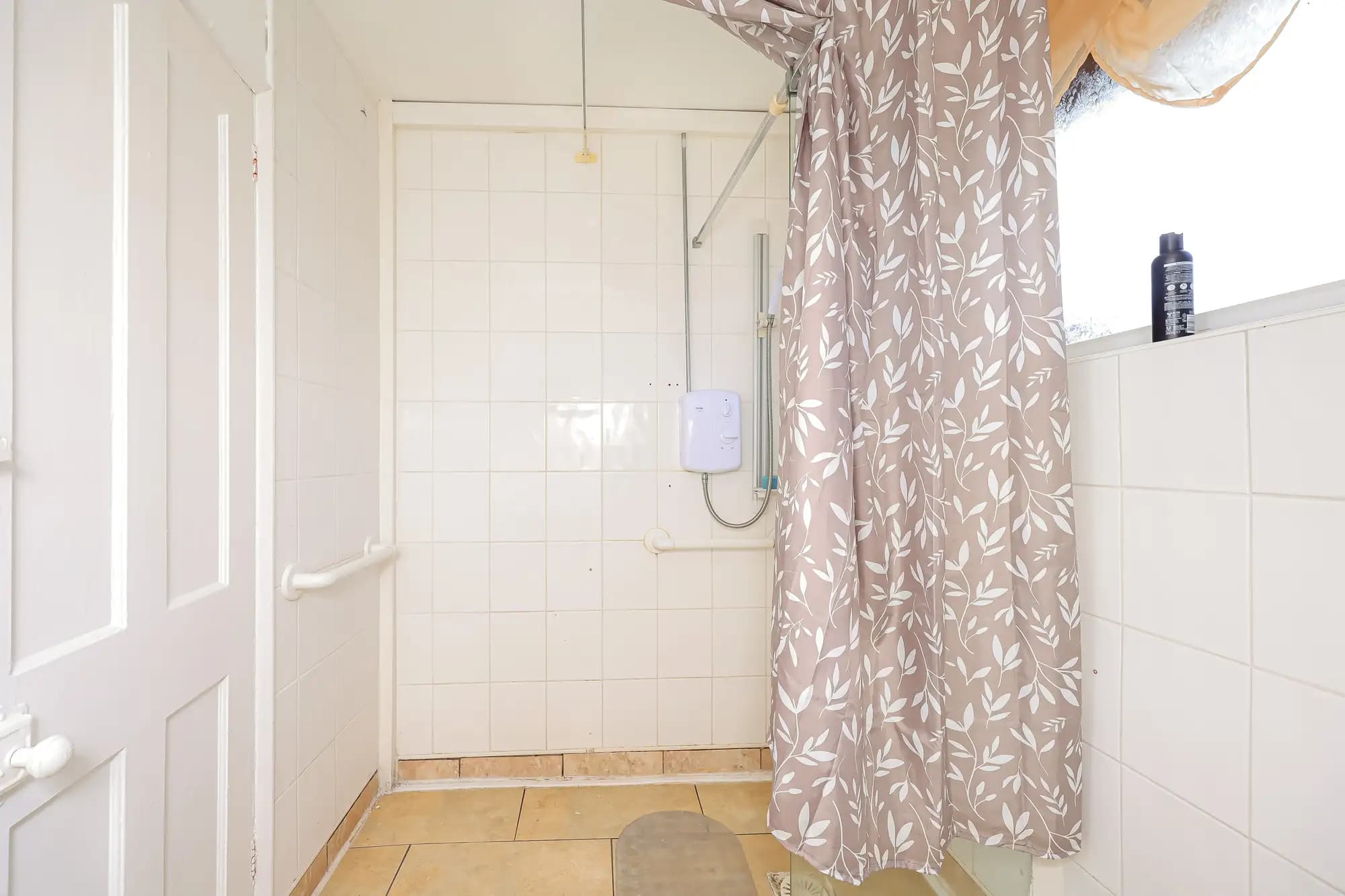 property photo 23 of 32