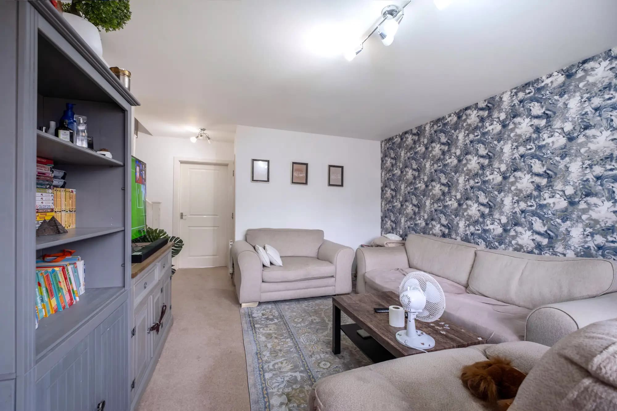 property photo 3 of 34