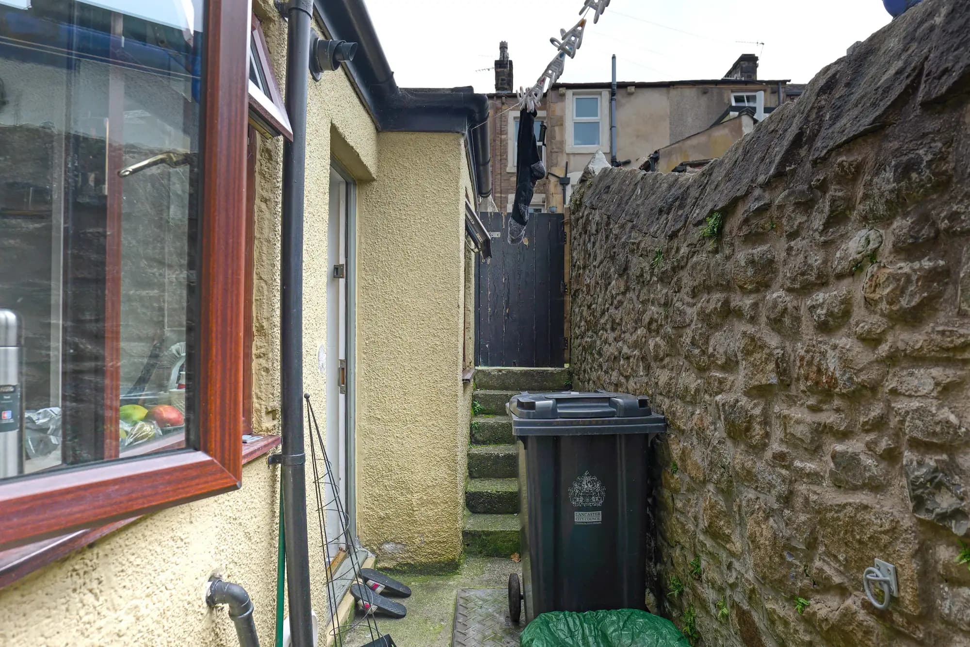property photo 20 of 22
