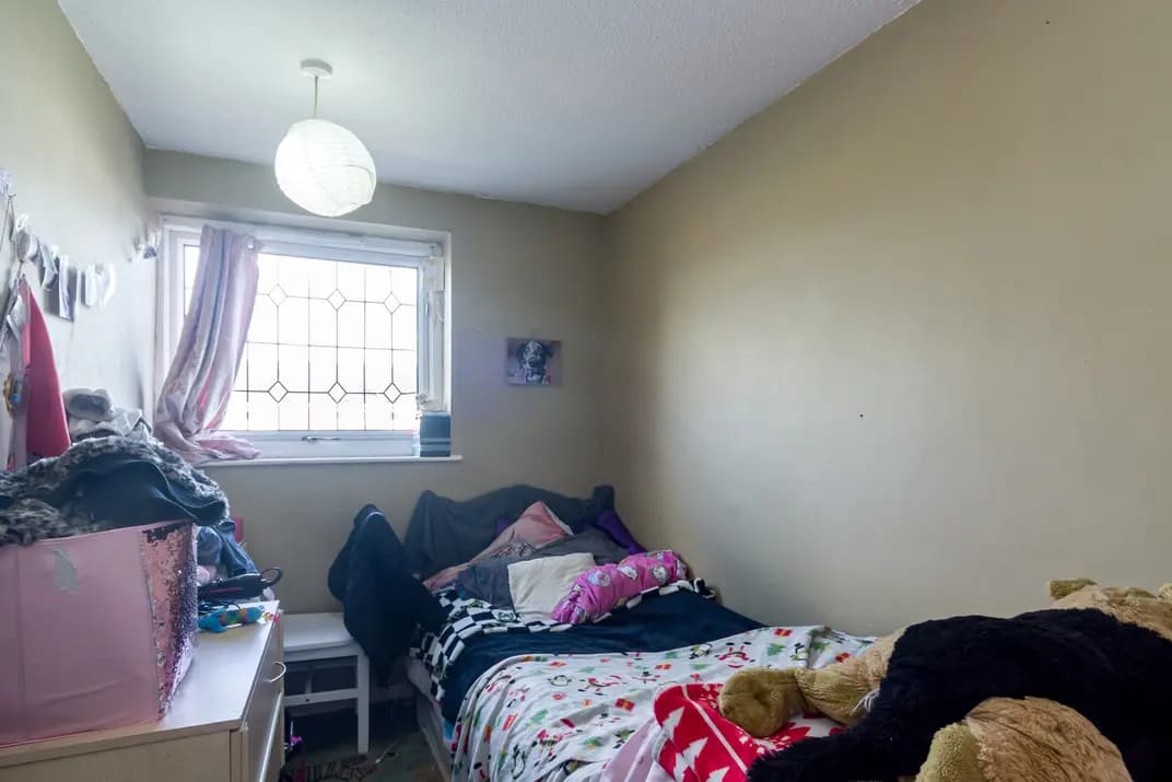 property photo 12 of 24