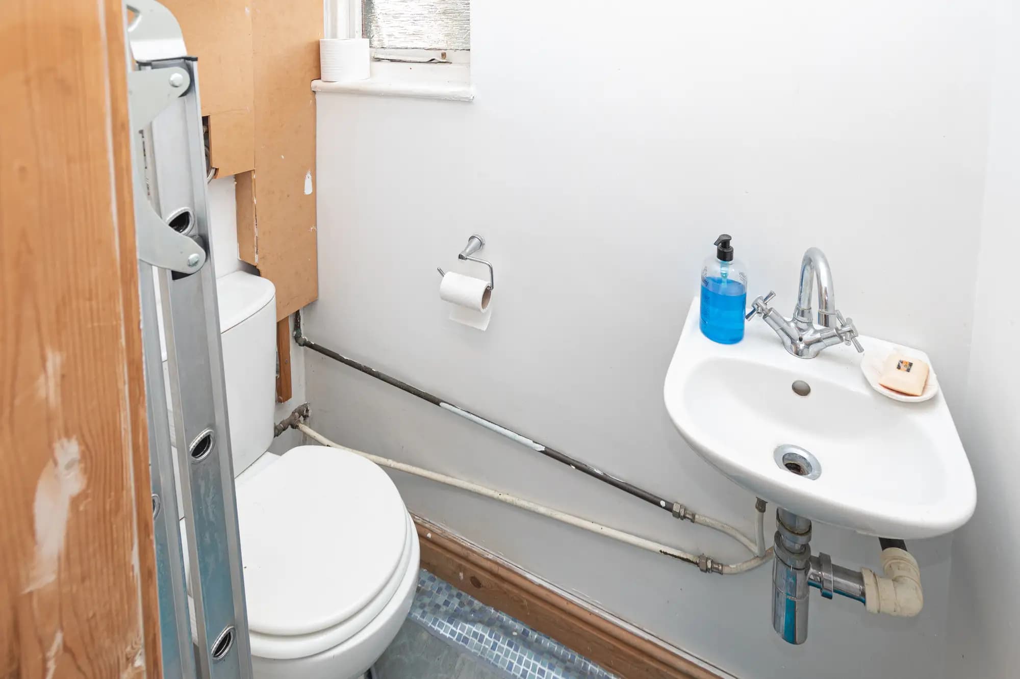 property photo 15 of 34