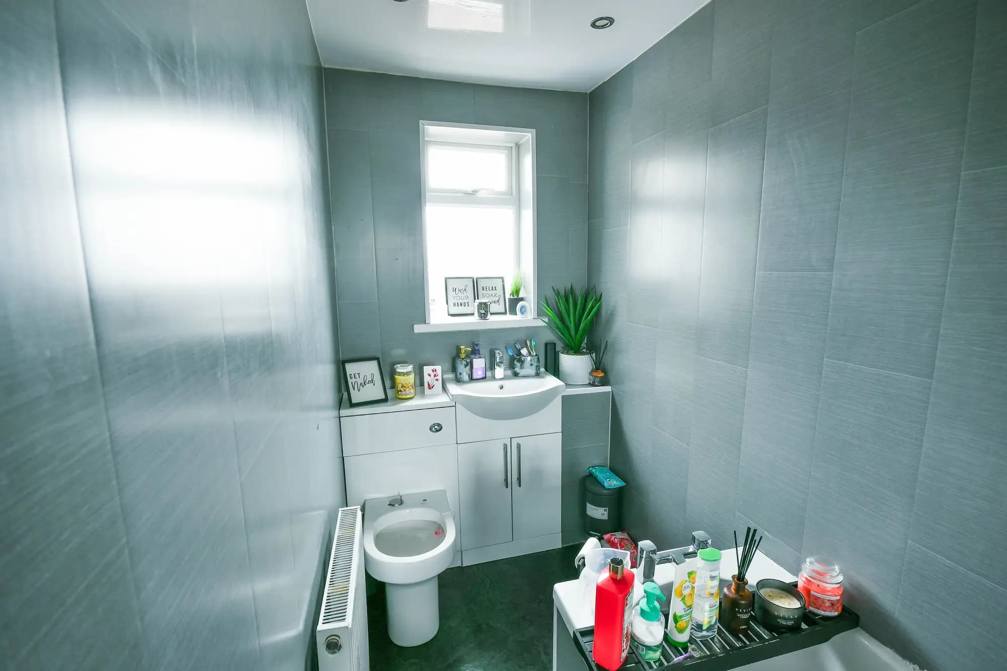 property photo 9 of 24