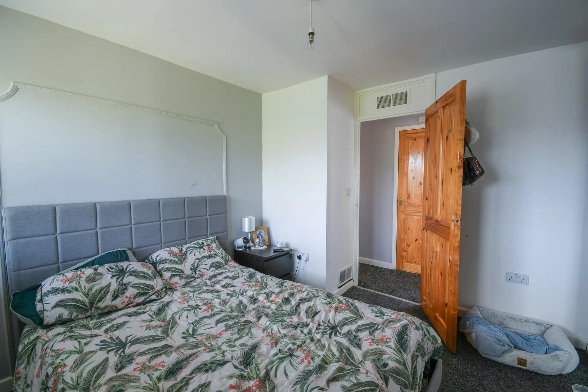 property photo 9 of 19