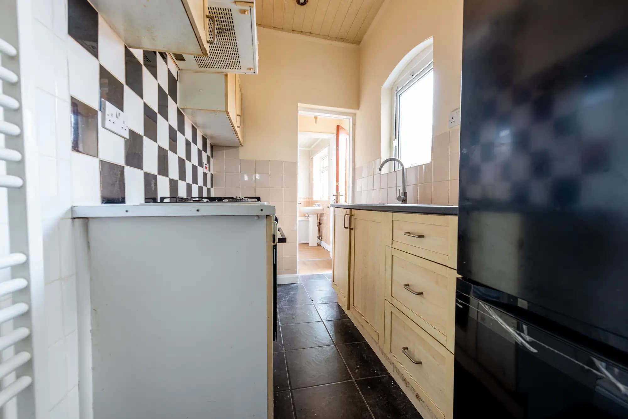 property photo 15 of 44